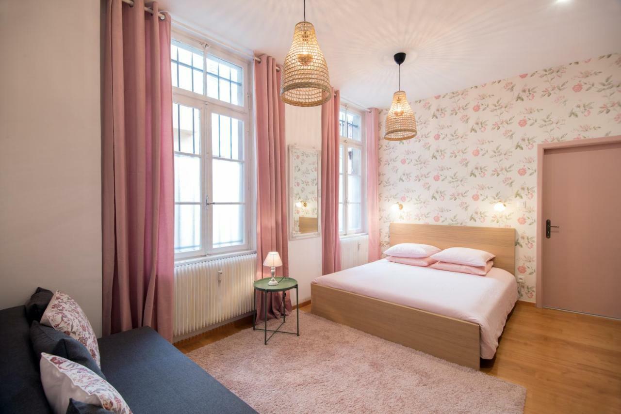 " Mademoiselle " 17 Boulevard Du Champ De Mars Кольмар Екстер'єр фото